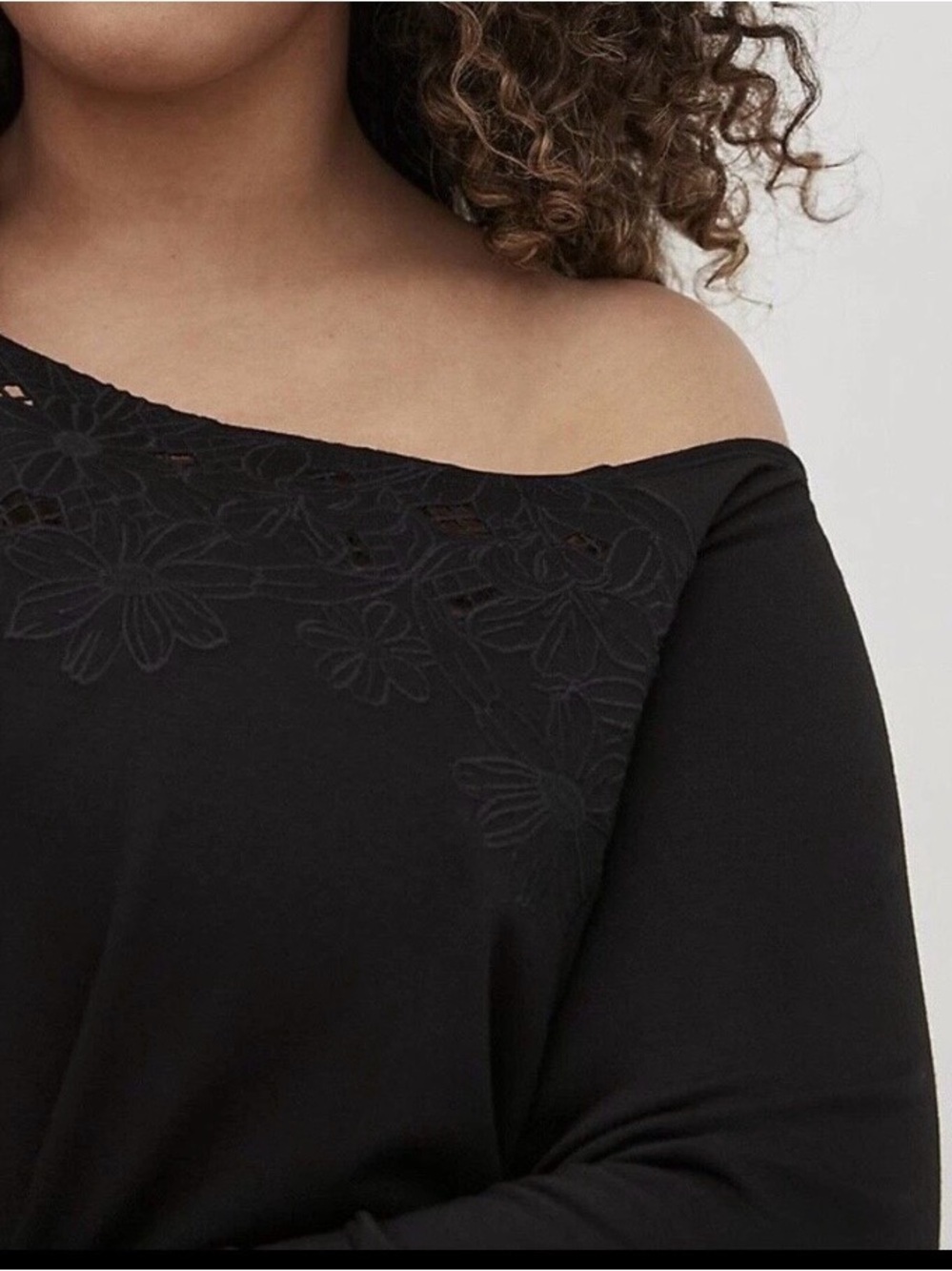 Torrid Black Off shoulder Top with Embroidered accents size 3X - Picture 3 of 12